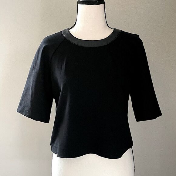 Banana Republic Black Viscose/Nylon/Spandex Blend Top. Size Small. - Picture 1 of 8